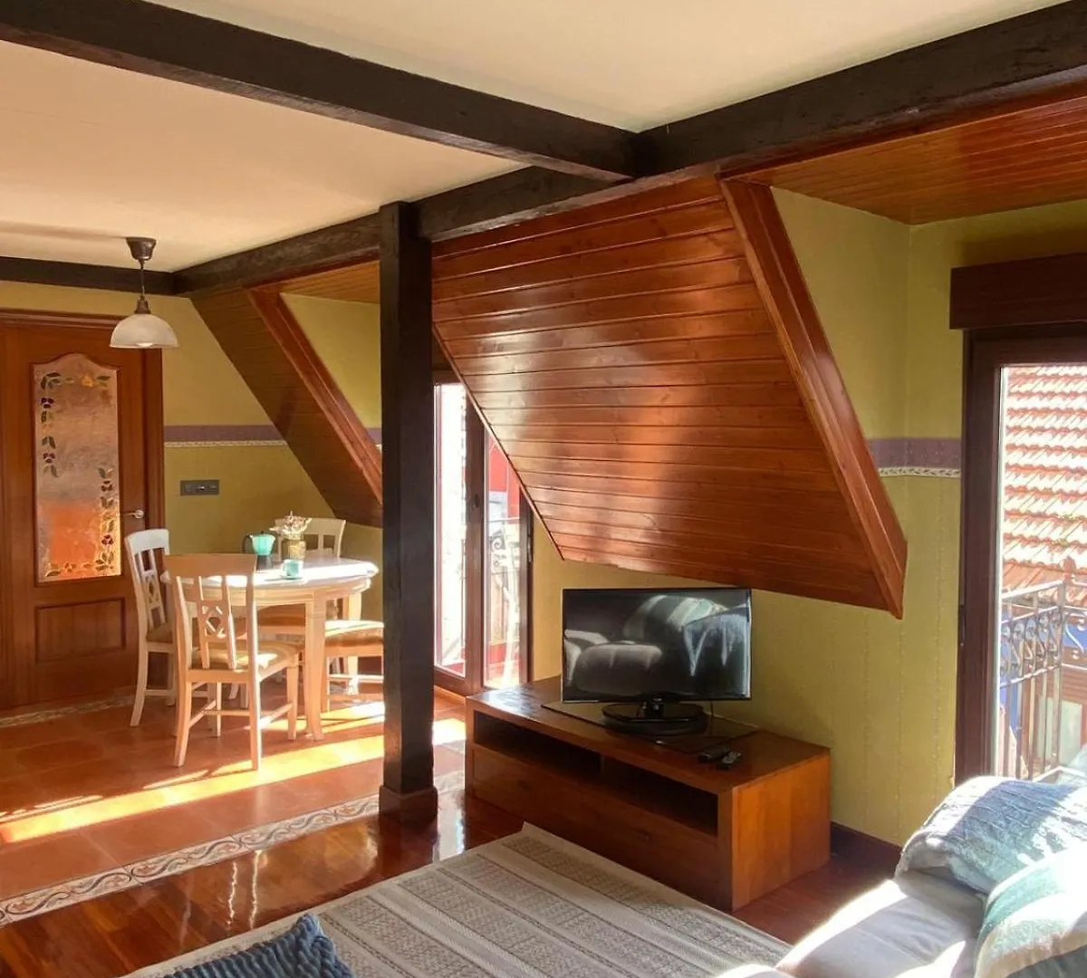 Lore Etxea Precioso Apartamento Soleado Y Con Vistas Mar Y Montana Bermeo 0*,  Spain