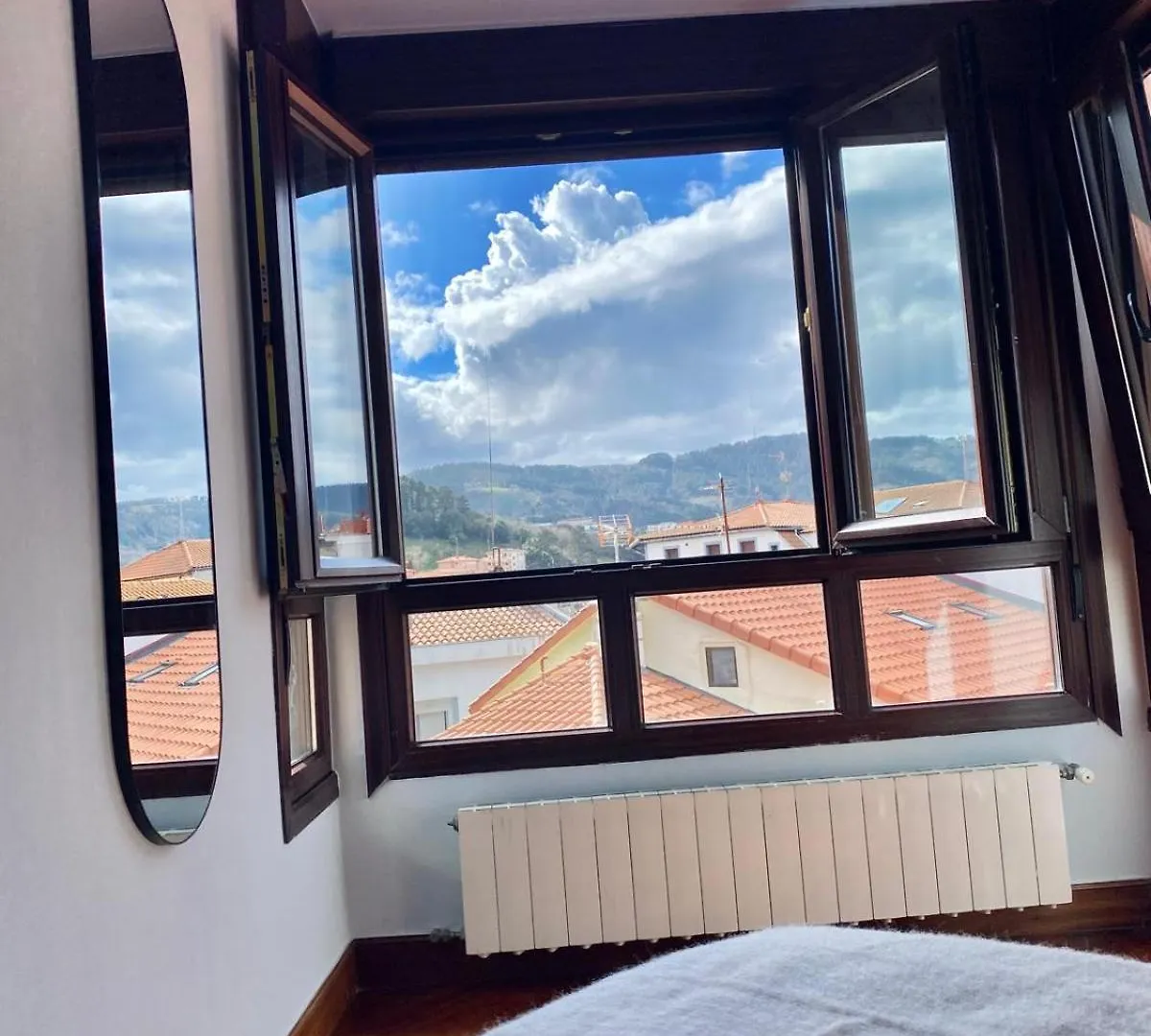 Apartment Lore Etxea Precioso Apartamento Soleado Y Con Vistas Mar Y Montana Bermeo